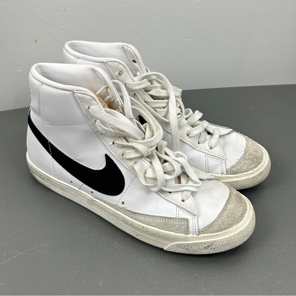 Nike Blazers Sneakers